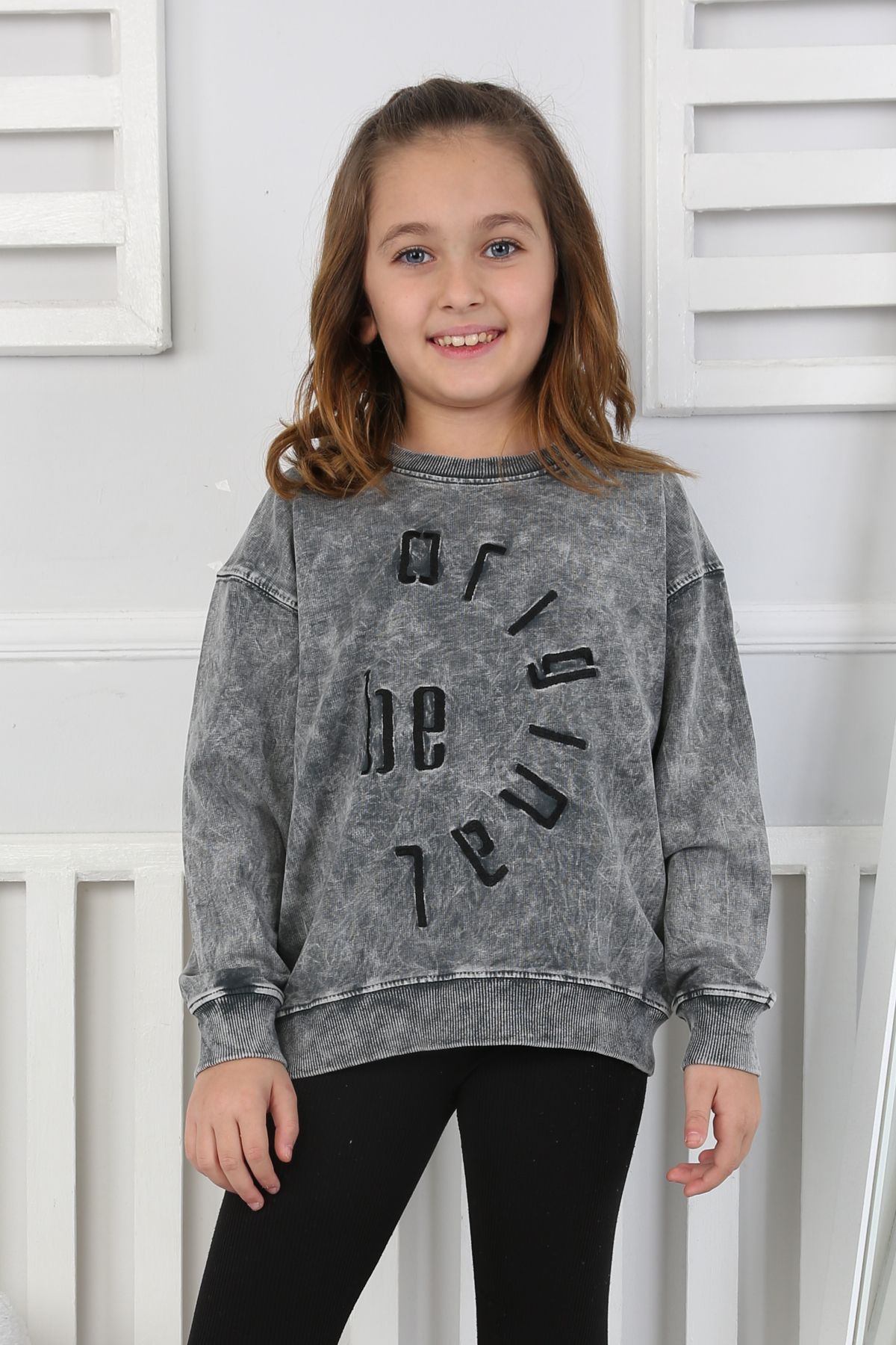 YIKAMALI NAKIŞLI SWEAT 251000 – SİYAH