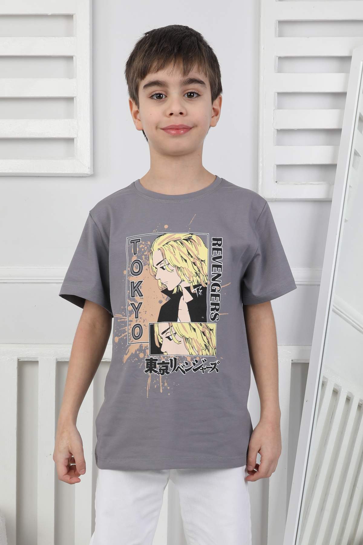 ORTA BOY ERKEK ANIME TSHIRT – FÜME